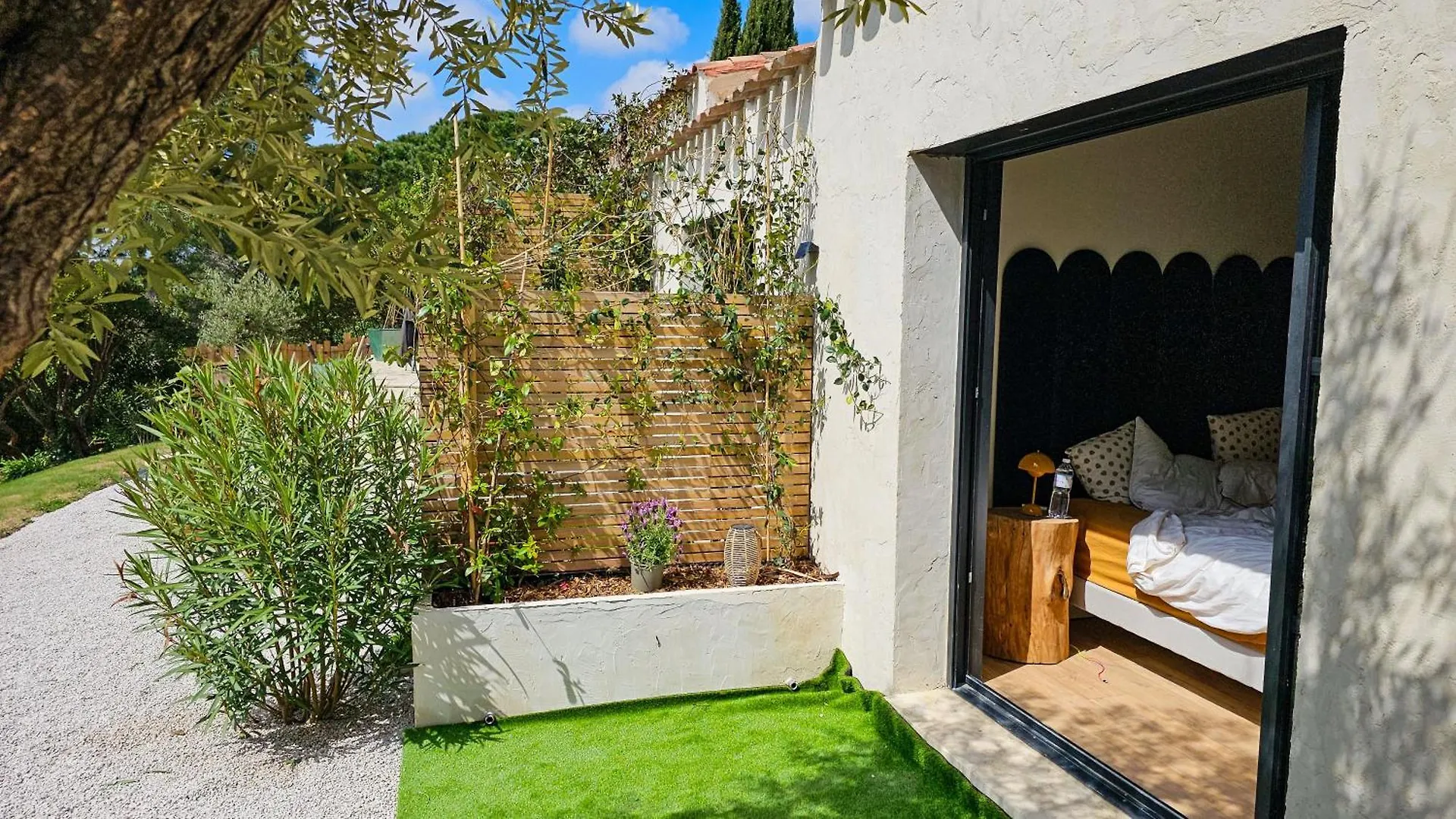 Guest house L'Hotel Des Oiseaux Les Baux-de-Provence
