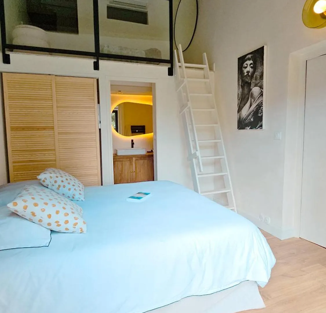 L'Hotel Des Oiseaux Les Baux-de-Provence Guest house